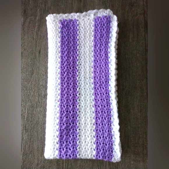 NWOT Handcrafted Baby Afghan - Picture 2 of 4